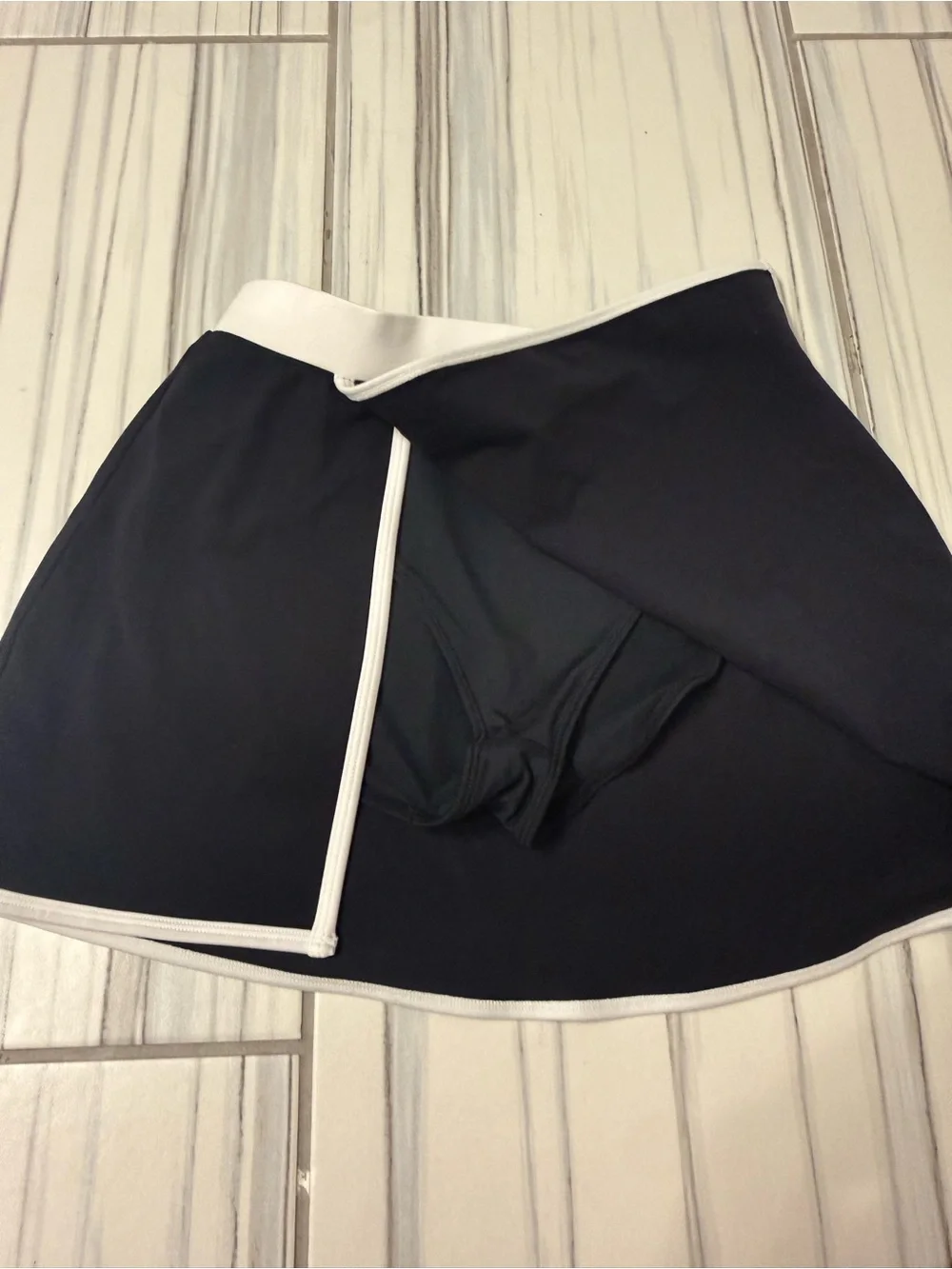 ALO Airbrushed Streamline skirt black/white - size small